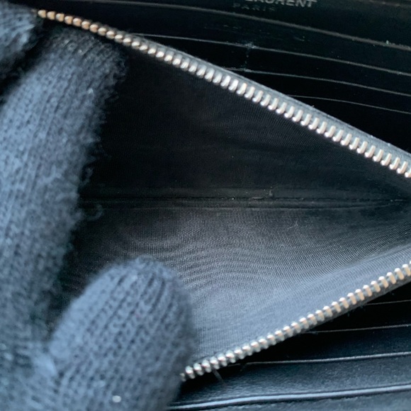 YSL glossy croc embossed leather zip around wallet EUC - Picture 8 of 14